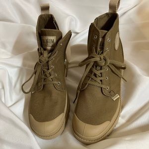 Palladium Twill Butternut high top, women
